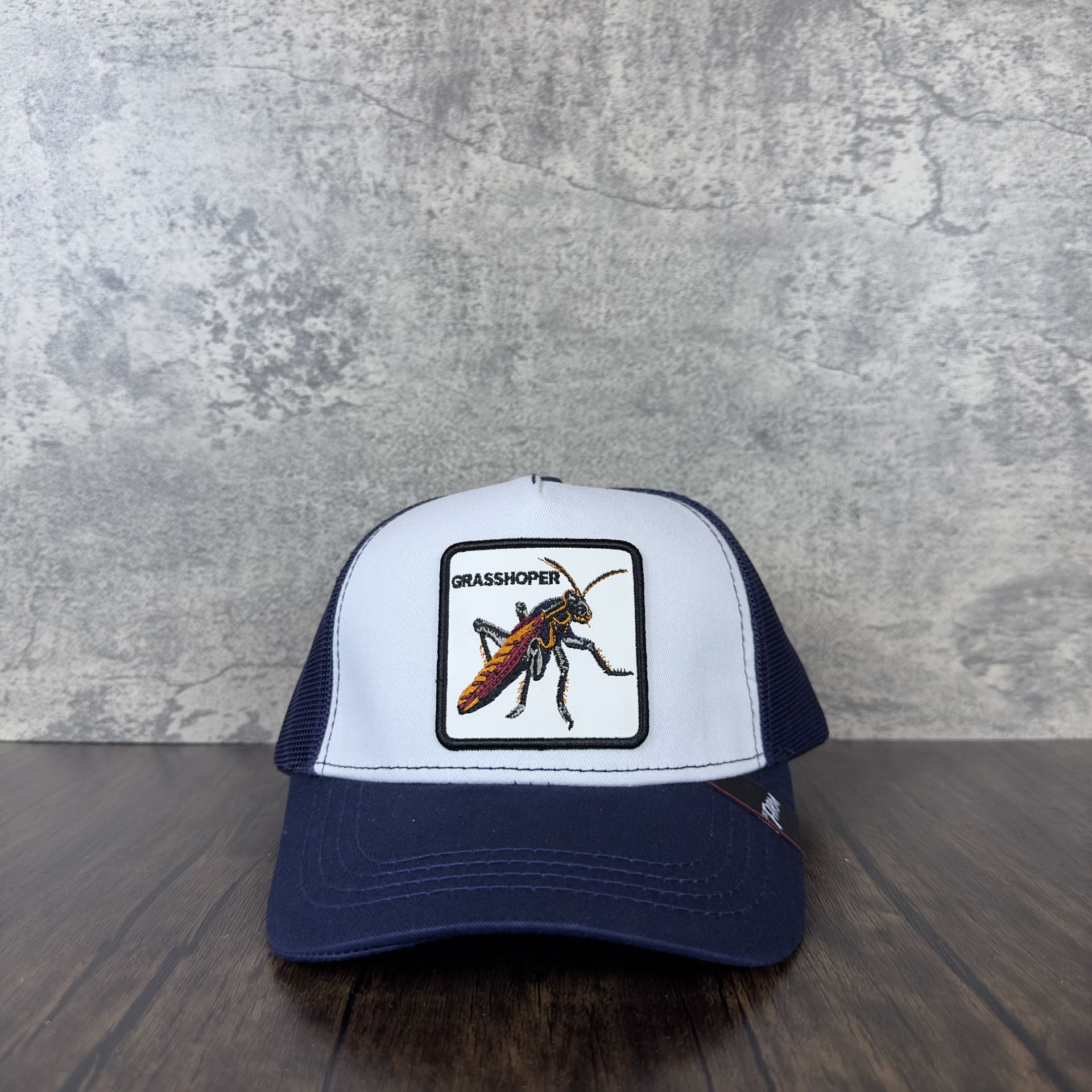Goorin Bros The Farm Animal Hocus Locust Grasshopper Trucker Hat Exclusive Limited Holo Tags Labels New