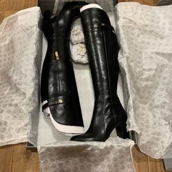 Louise et Cie Woman's Boots - Size 7