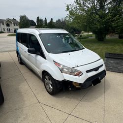 2016 Ford Transit Connect (in Driving Condition) Title In-Hand