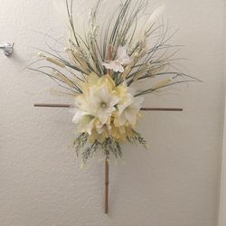 Decorative cross