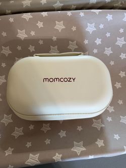 Momcozy breast pumps