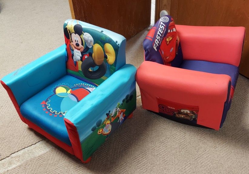 Children's Lounge Chairs