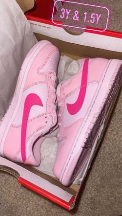 Nike Dunk Low Triple Pink 