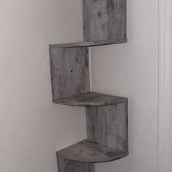 Corner Shelves 