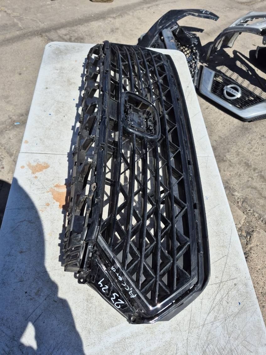 Honda Accord Grille Oem