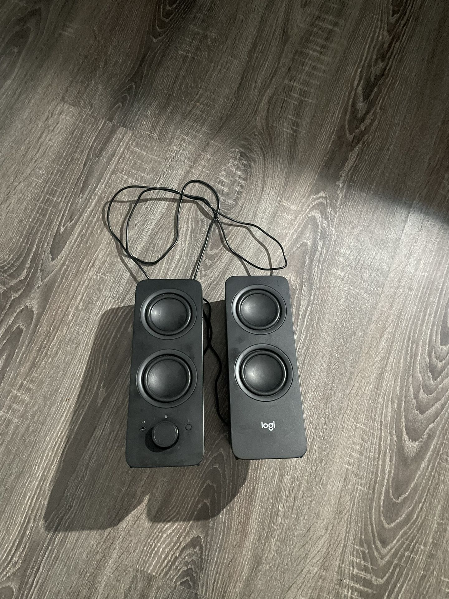 Logi Duo Speakers