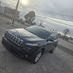 Vendo Mi Jeep Cherokee Latitude 