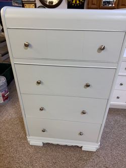 Chest of Drawers dresser
