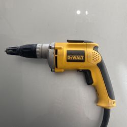 DeWalt Electric Drywall Screw Gun