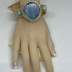 Brazalete En Tramado Con Piedra Natural Azul