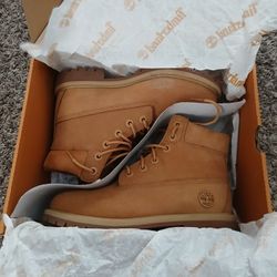 Timberland Boots Size 5.5 Boys New