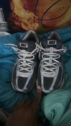 Nike vomero 5