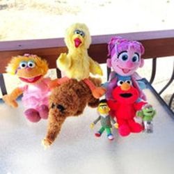 Sesame Street Plush Lot of 7 Elmo and Friends Plushes