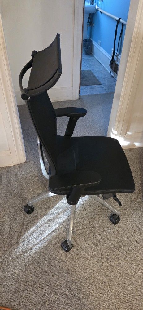 Knoll High Back Leather