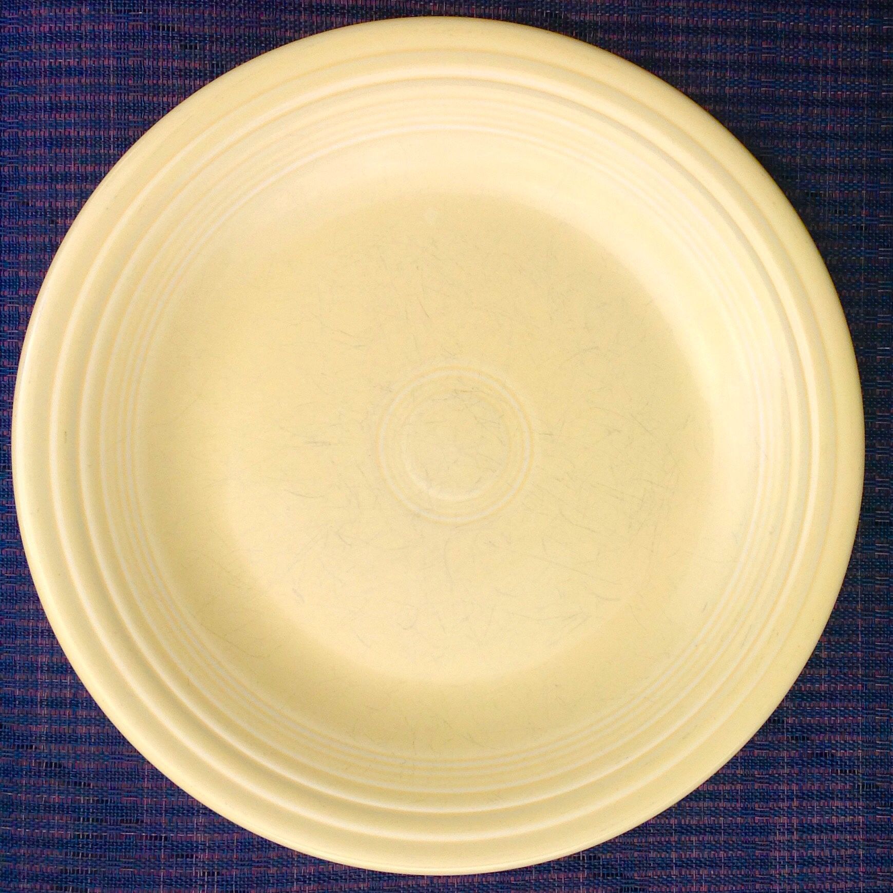 Vintage Genuine Fiesta Yellow Dinner Plate 10-1/2"