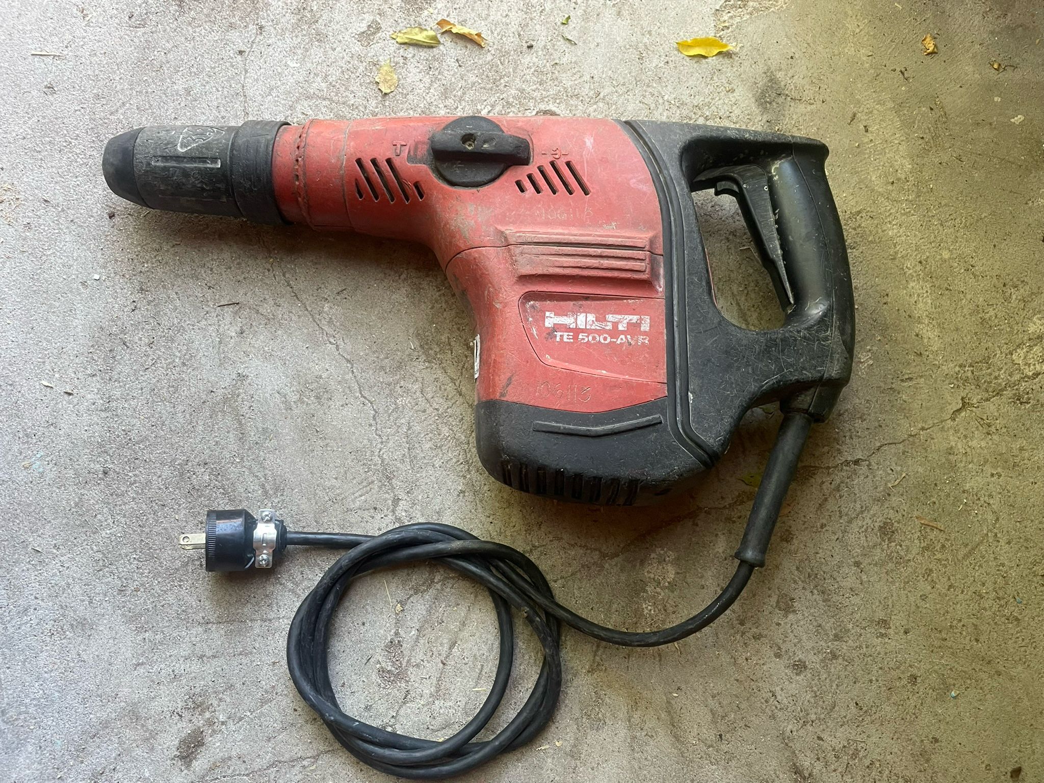 Hilti TE-500 AVR Demolition Hammer Drill