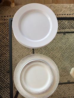 Heavy Duty Plastic Wedding/Event Plates