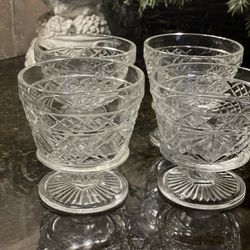 Vintage MCM Clear Glass Diamond Pattern Footed Ice Cream Dishes Bowls Set Of 4