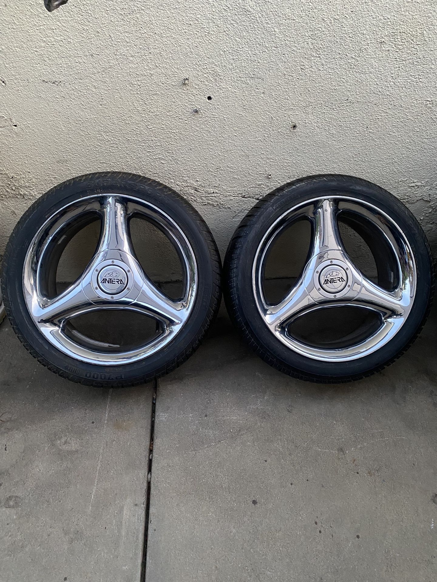 Rare Antera 109 Tri Spoke Wheels PAIR
