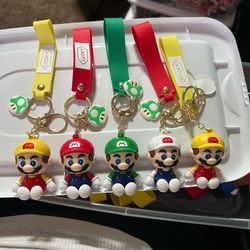 Super Mario keychain