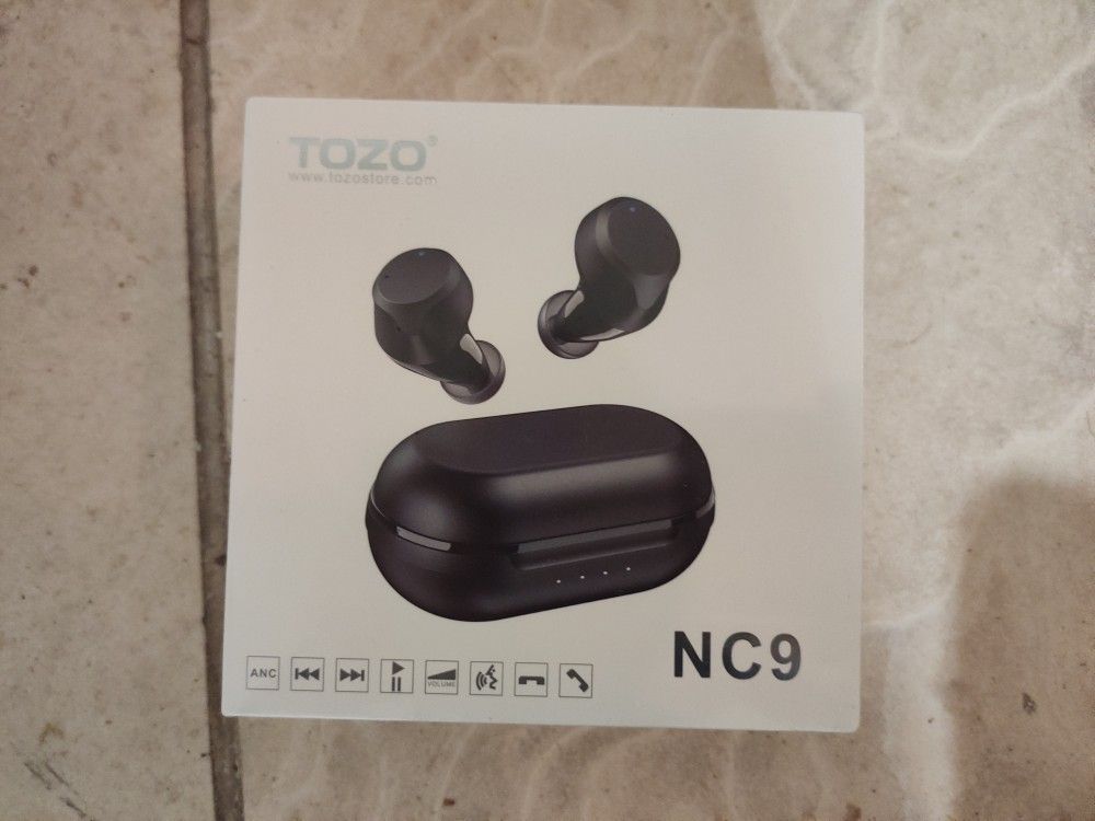 Noise Cancelling Wireless Earbuds