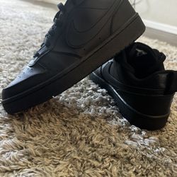 Nike Borough Low Recraft Men’s/ Youth Size 7