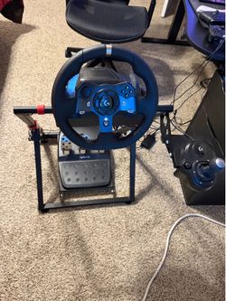 Logitech G920 gaming wheel with 6speed shifter and stand