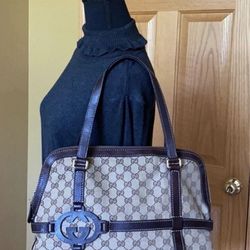 Guranteed 100% Authentic Gucci Shoulder Bag