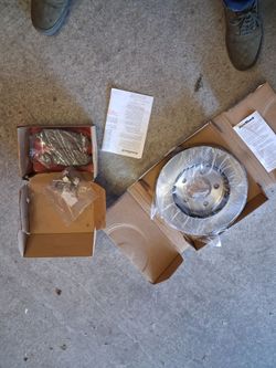 NEW 04-08 Pacifica Front brake pads and rotors