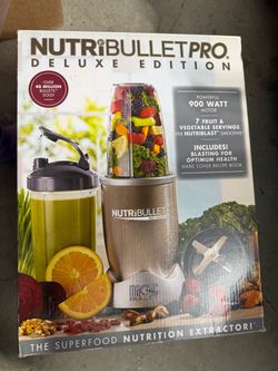 NutriBullet Pro 900W Single-Serve Blender Exclusive Bundle