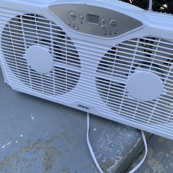 Twin window Fan From Shinic Has 3 Speeds Reduced From $40 Others Asking Twice As Much.  