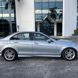 2013 Mercedes-Benz C-Class C 300 Sport 4MATIC