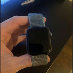 Apple Watch Series 4 44mm 