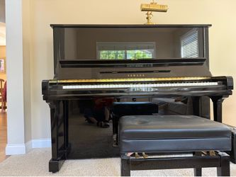 Yamaha U3 piano