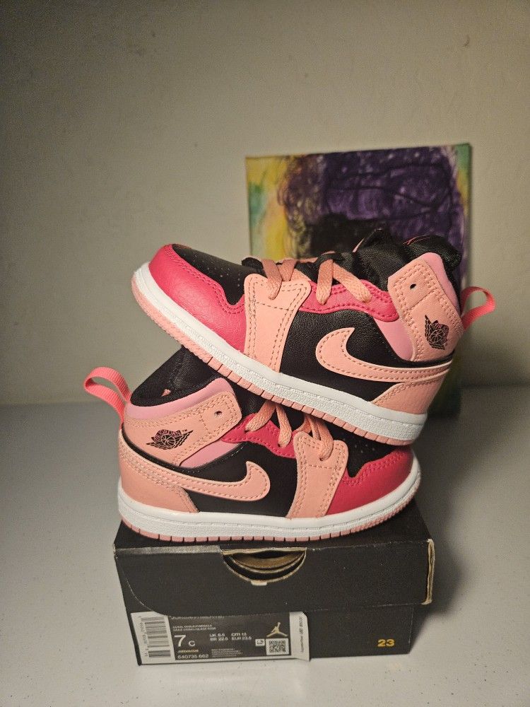 Size 7c Kids Pink Jordan 1's $65