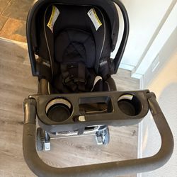 Graco Infant Car seat With Stroller Attachment 