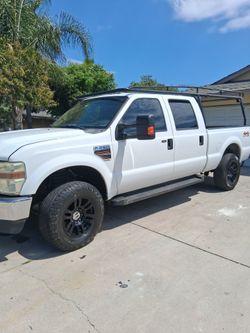 Selling my2008 ford f 250 turbo diesel four by four truck