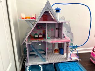LOL Ice Chalet Doll House