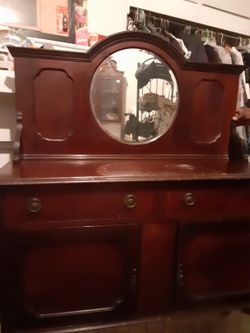 Antiques Dresser