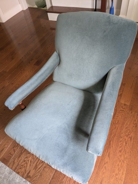Chair With Front Rollers