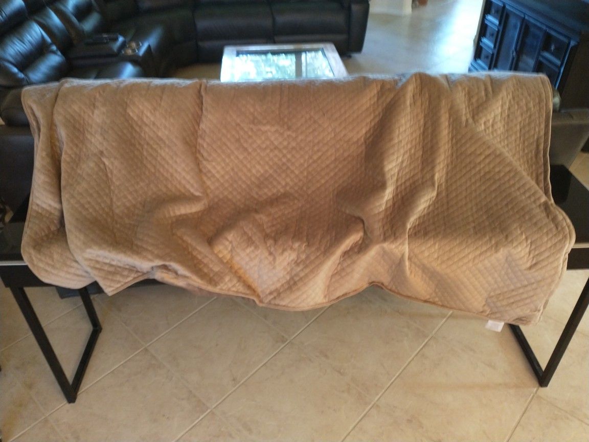 Beautyrest Black Weighted 15 LBS Blanket, Quilted 48" x 72" Beige Tan