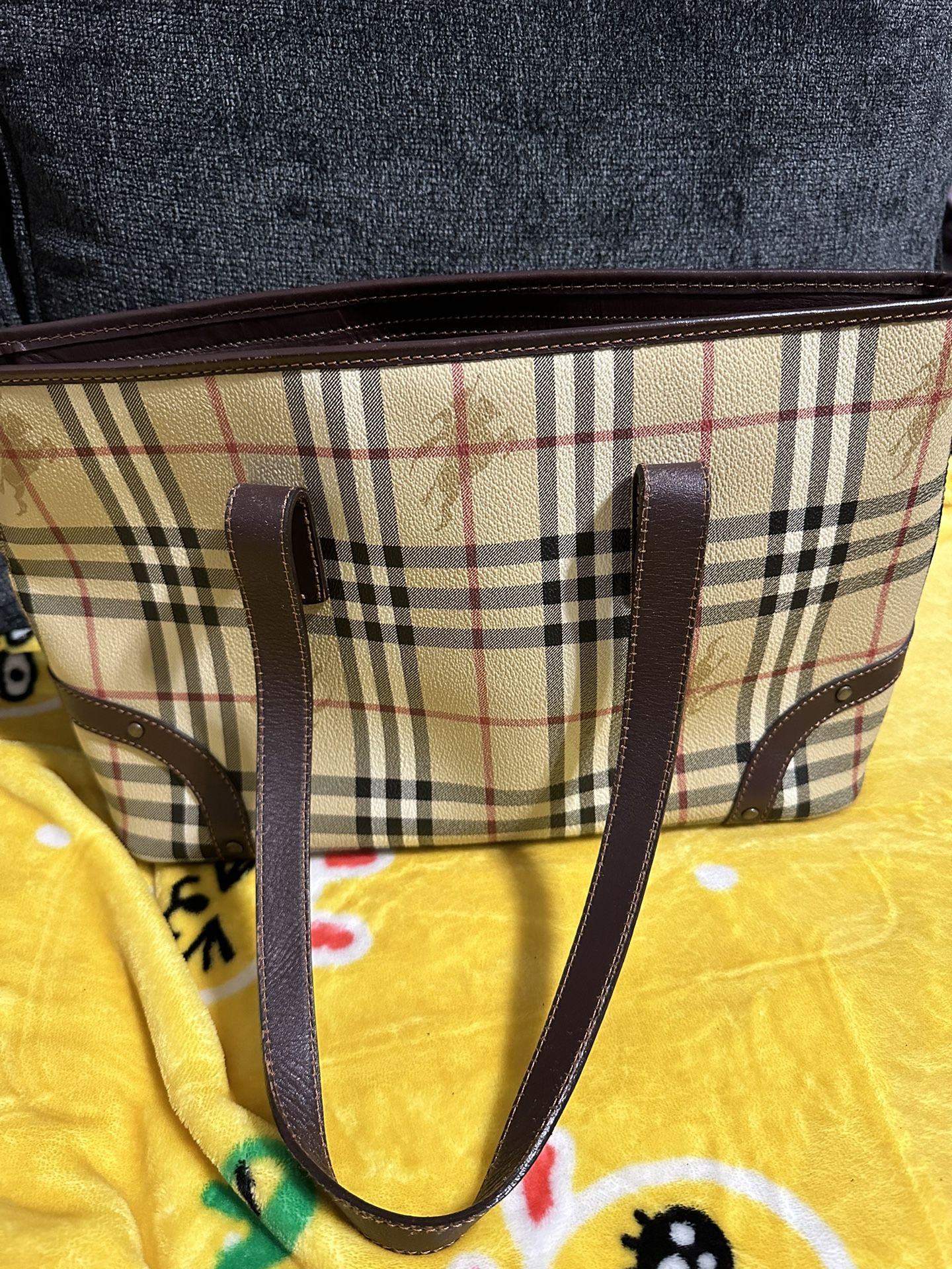 Authentic Burberry Tote Bag for Sale in West Covina, CA - OfferUp