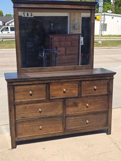 DRESSER WITH MIRROR