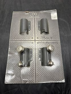 Yamaha Bolt/SCR950 Quick-Release Windshield Mount Kit 1TP-F83L0-V0-00 NOS