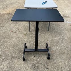 Height Adjustable Computer Desk On Wheels