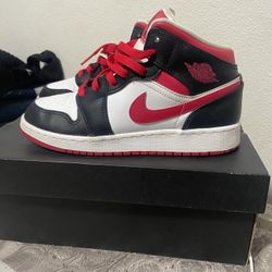 Jordan 1s Gs Size 5.5