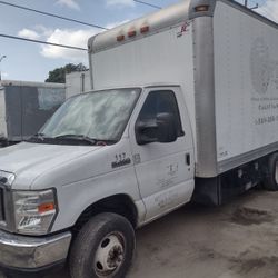 2009 Ford E 450 6.8 Gas