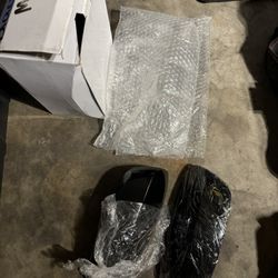 07-13 Silverado Black Mirror Caps