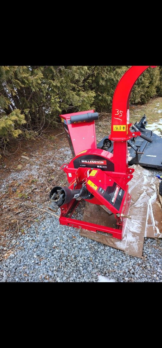 Wallenstein 3.5" PTO wood chipper