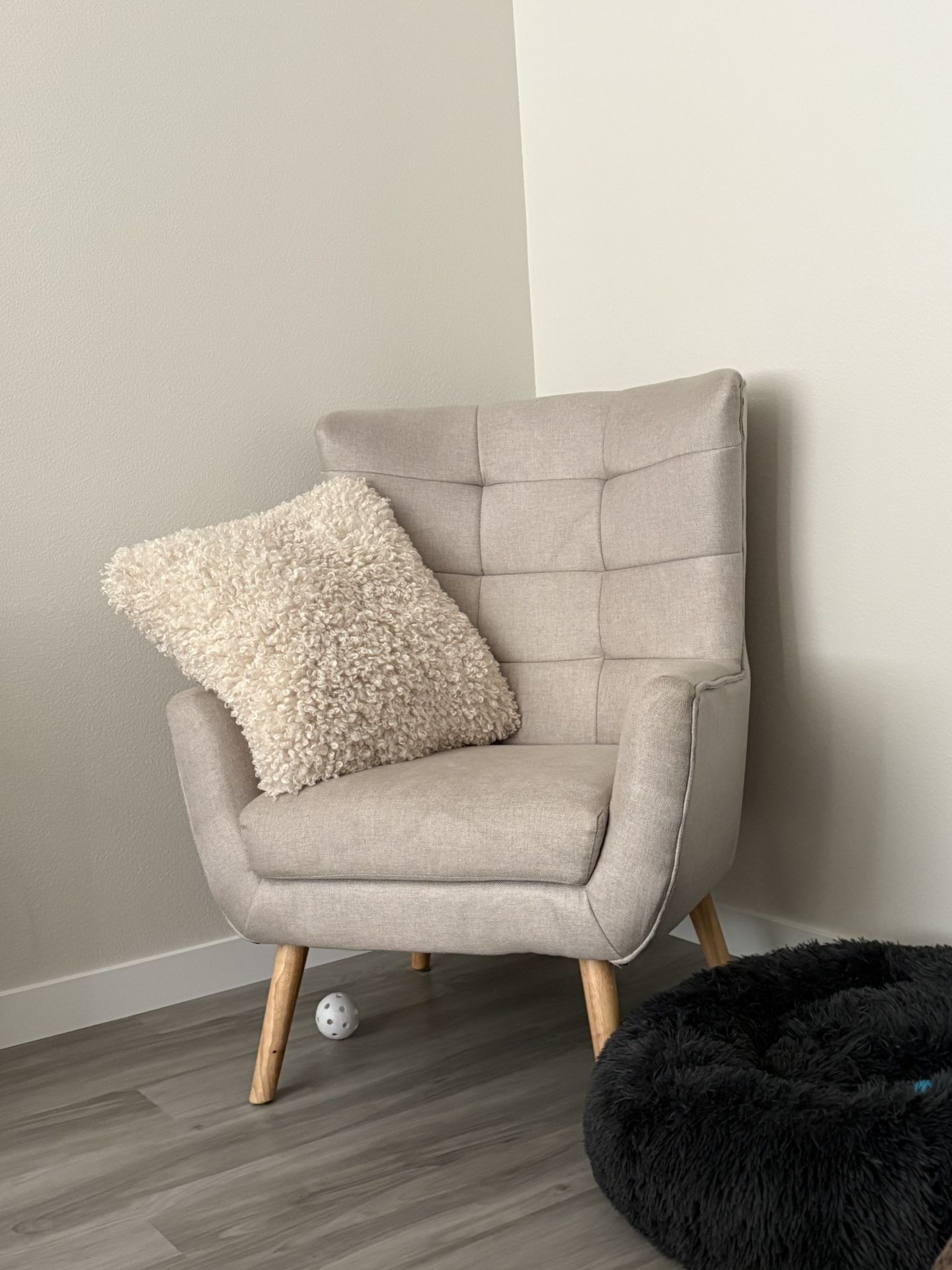 2 Wingback Chairs